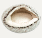 Voir l’image dans la galerie, GOO-EEZ Lit Rond Peluche à Capuche Gris Clair 19.5"