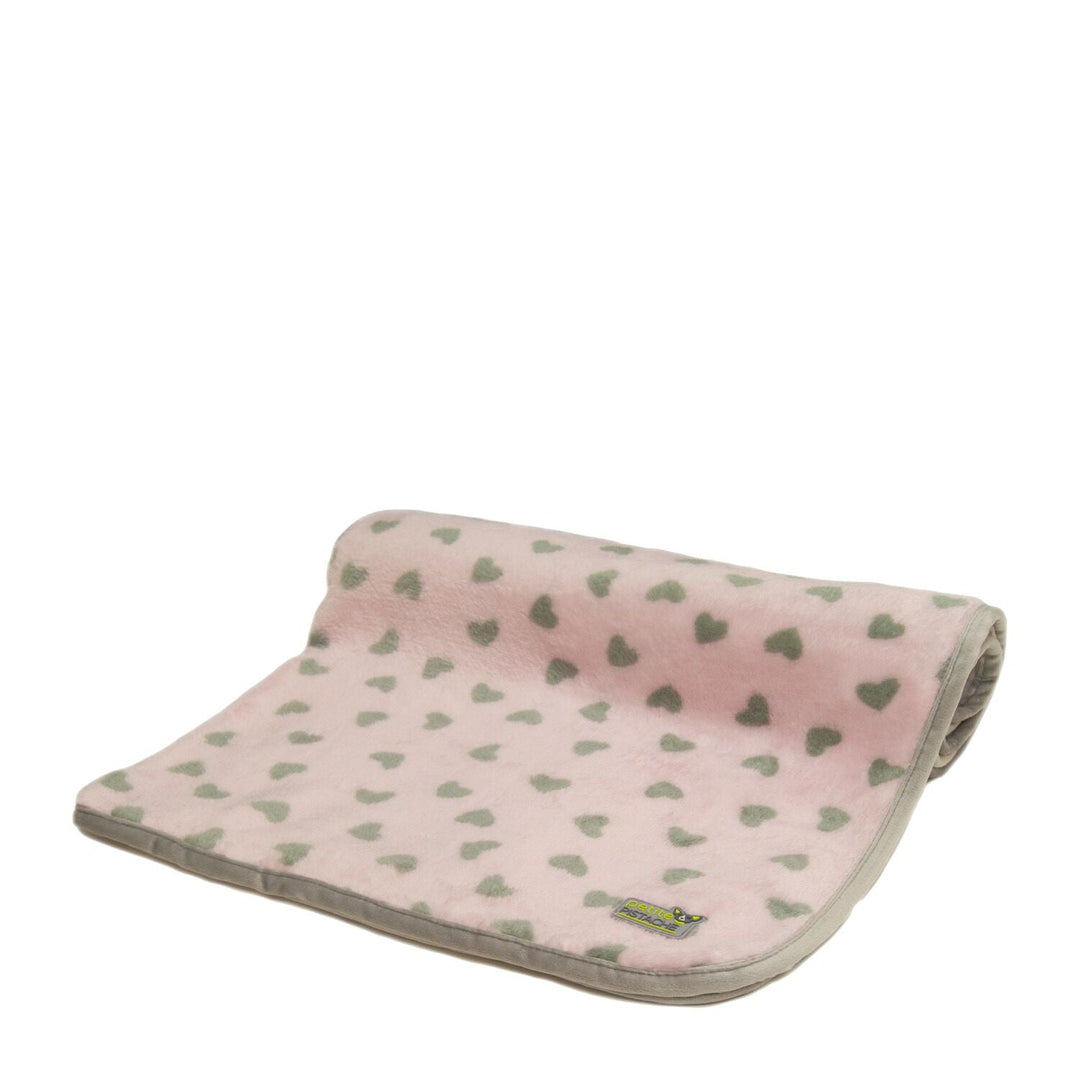 PETITE PISTACHE Couverture en Peluche 28x35" Coeur Rose