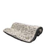 Voir l’image dans la galerie, PETITE PISTACHE Couverture en Peluche 28x35" Guépard Gris