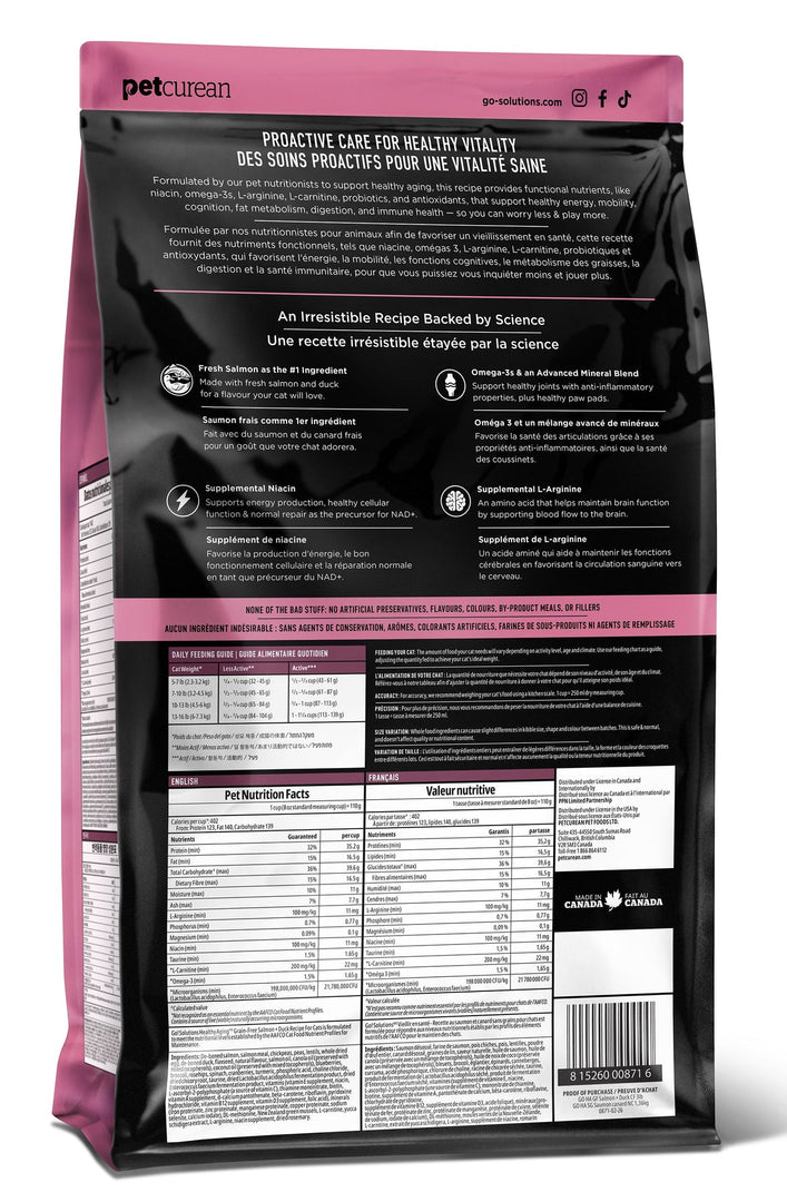 Petcurean Go! Solutions - Vieillir en Santé, Saumon et Canard Sans Grains - Nourriture Sèche pour Chats Adultes et Âgés